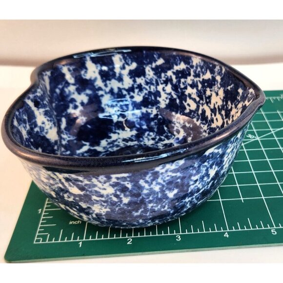 Set Of 3 Ceramic Blue & White Bowls & Cup With Floral & Stripe Designs - Picture 5 of 14